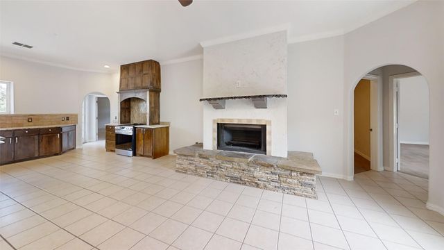 4801 Fireside Court, Granbury, TX 76049