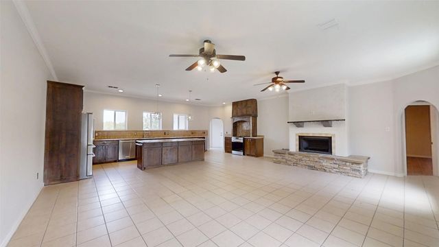 4801 Fireside Court, Granbury, TX 76049