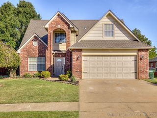 10803 E 118TH ST N Street, Collinsville, OK 74021