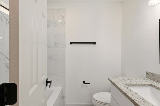 122 Sidney Drive, Glenn Heights, TX 75154