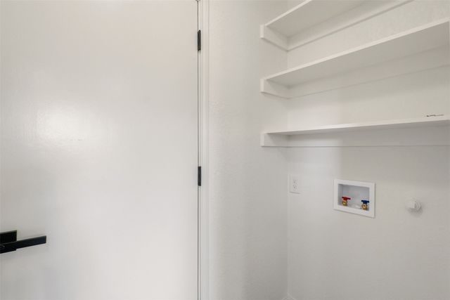 122 Sidney Drive, Glenn Heights, TX 75154