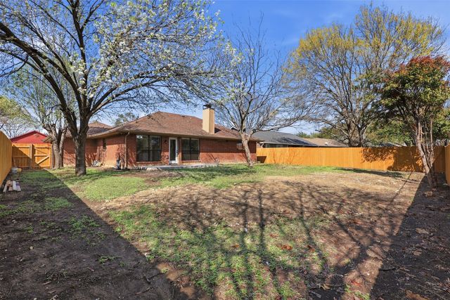 122 Sidney Drive, Glenn Heights, TX 75154