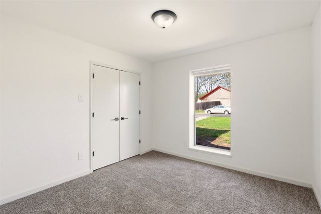 122 Sidney Drive, Glenn Heights, TX 75154