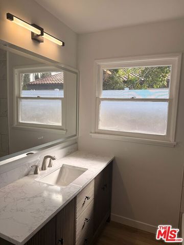 7536 Shoup Avenue, West Hills (los Angeles), CA 91307