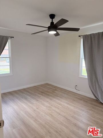 7536 Shoup Avenue, West Hills (los Angeles), CA 91307