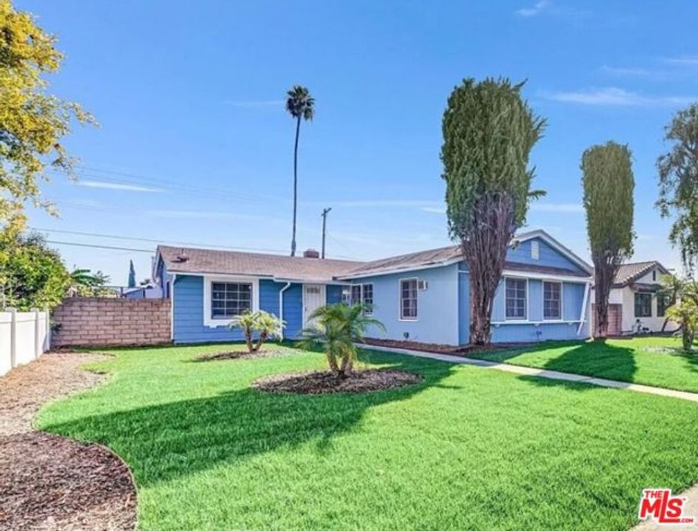 7536 Shoup Avenue, West Hills (los Angeles), CA 91307