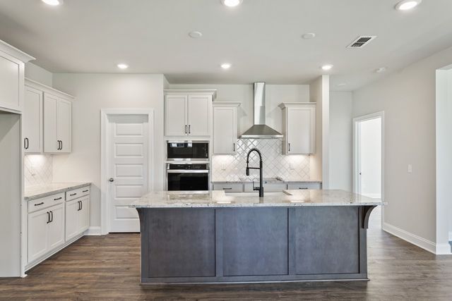 100 Riverview Run, Madison, TN 37115