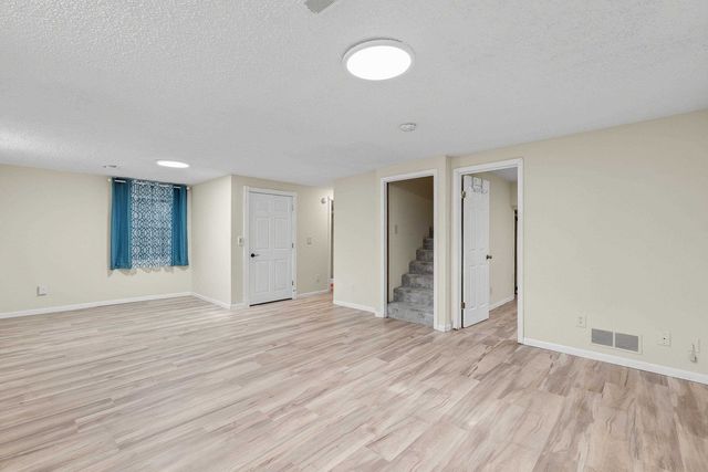 3912 S Arapaho, Wichita, KS 67215