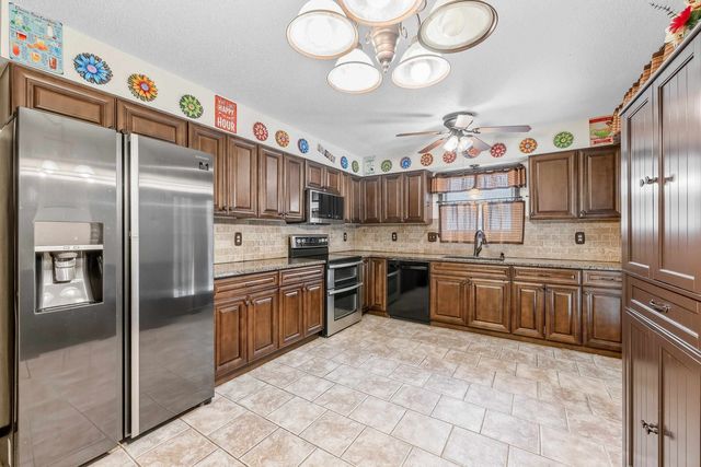 3912 S Arapaho, Wichita, KS 67215