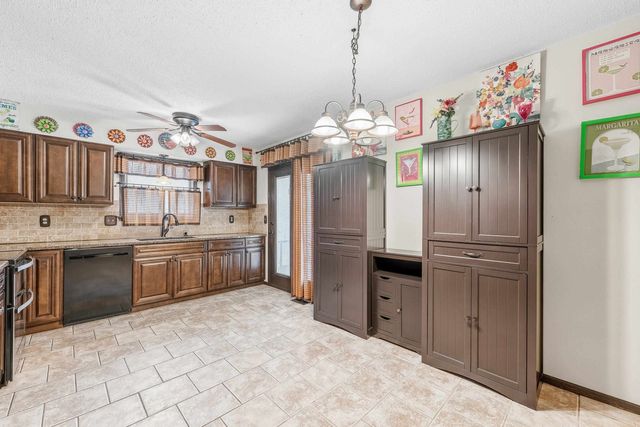 3912 S Arapaho, Wichita, KS 67215