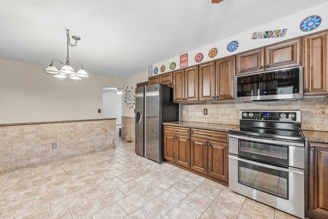 3912 S Arapaho, Wichita, KS 67215