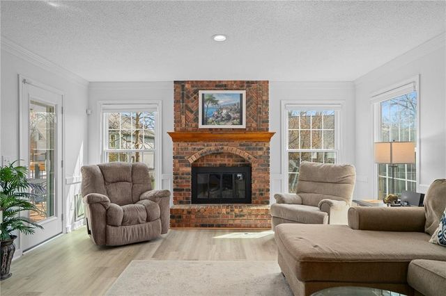 7623 Slater Street, Overland Park, KS 66204