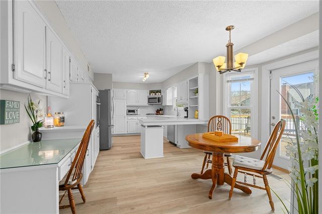 7623 Slater Street, Overland Park, KS 66204