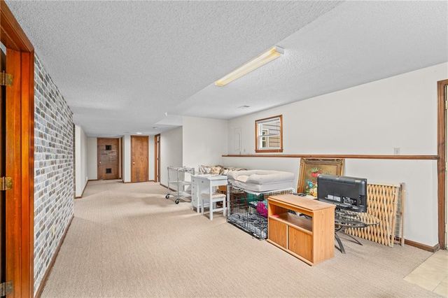 7623 Slater Street, Overland Park, KS 66204