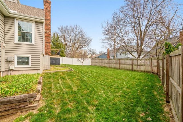 7623 Slater Street, Overland Park, KS 66204