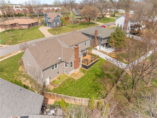 7623 Slater Street, Overland Park, KS 66204