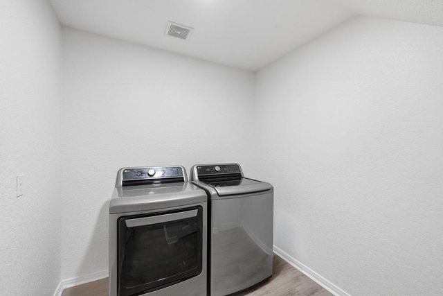 4917 Lexington Meadow LN, Del Valle, TX 78617