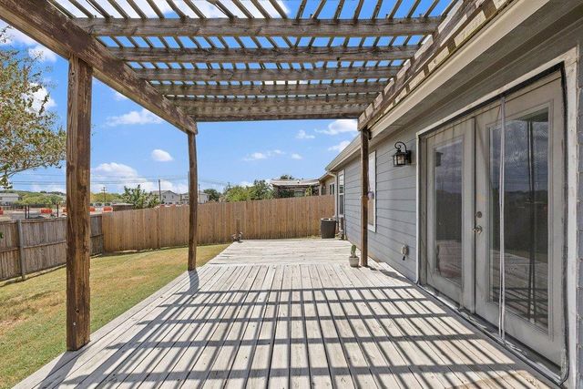 4917 Lexington Meadow LN, Del Valle, TX 78617