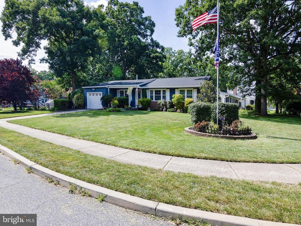 722 JEFFERSON DR, TURNERSVILLE, NJ 08012 — photo 2