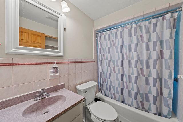 25 Samoset Rd, Peabody, MA 01960