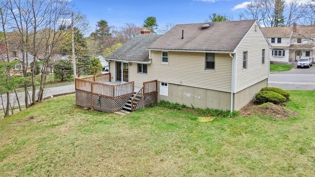 25 Samoset Rd, Peabody, MA 01960