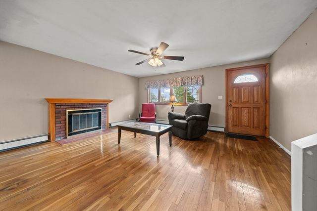 25 Samoset Rd, Peabody, MA 01960