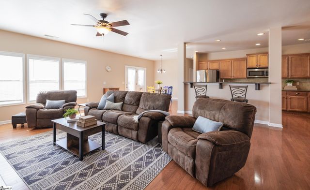 1008 Kangley Drive, Simpsonville, SC 29681