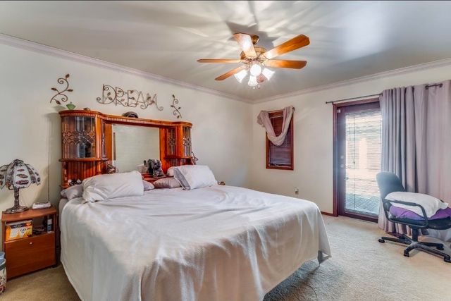 16 N Circle Dr, Mulvane, KS 67110