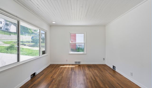 3120 30th Street, Des Moines, IA 50310