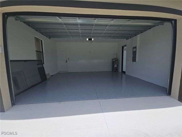 2101 W 9th ST, Lehigh Acres, FL 33972