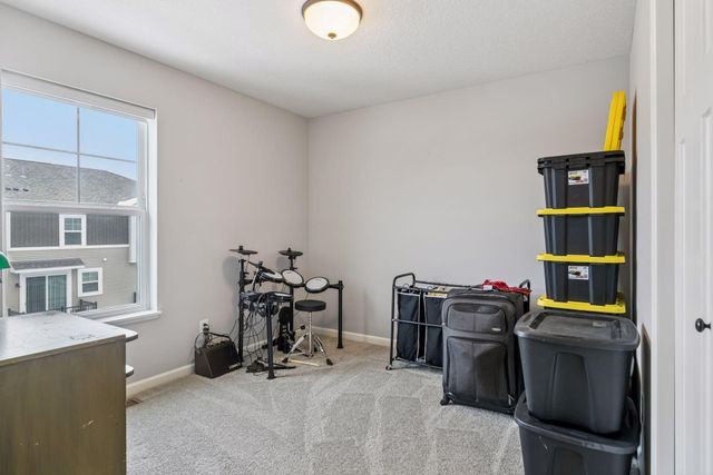 2280 Polar Way, North Saint Paul, MN 55109