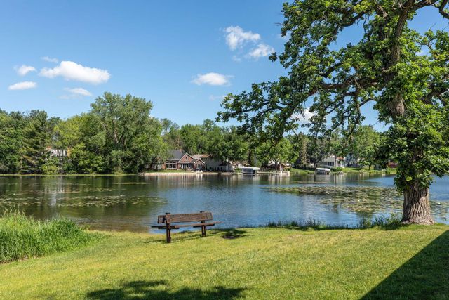 2280 Polar Way, North Saint Paul, MN 55109