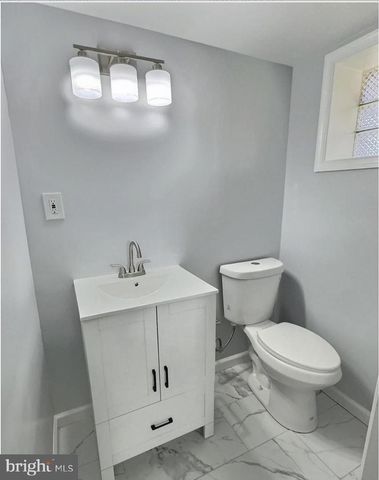4235 NORFOLK AVE, Baltimore, MD 21216