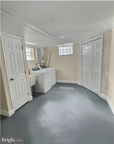 4235 NORFOLK AVE, Baltimore, MD 21216