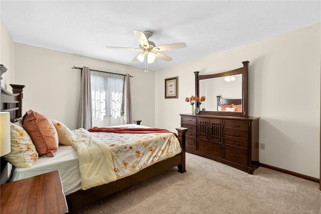 2455 Dogwood Dr, Franklin Park, PA 15090