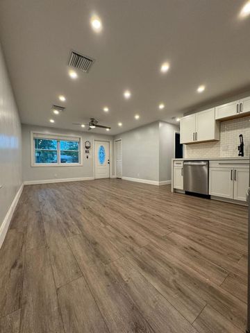 9422 SW 51st Street, Fort Lauderdale, FL 33328