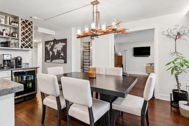 1030 N STATE Street 2GH, Chicago, IL 60610