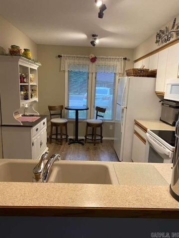 8 Lindsay Lane, Hot Springs Village, AR 71909