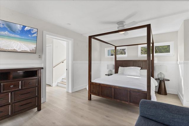 825 TARAWITT DRIVE, Longboat Key, FL 34228