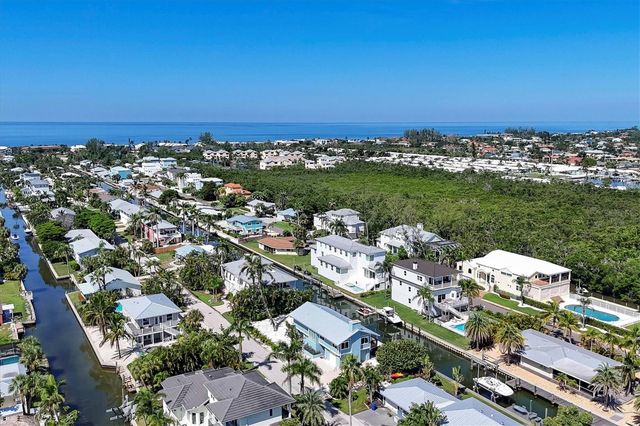 825 TARAWITT DRIVE, Longboat Key, FL 34228