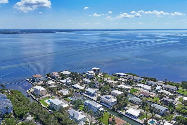 825 TARAWITT DRIVE, Longboat Key, FL 34228