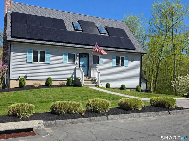 18 North Lake Shore Drive, Brookfield, CT 06804