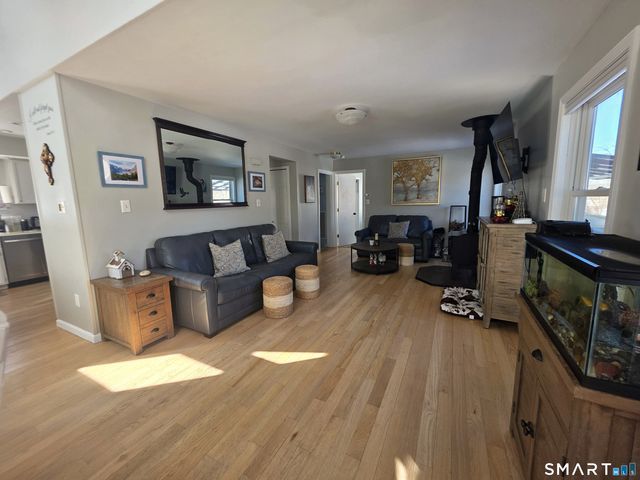 18 North Lake Shore Drive, Brookfield, CT 06804