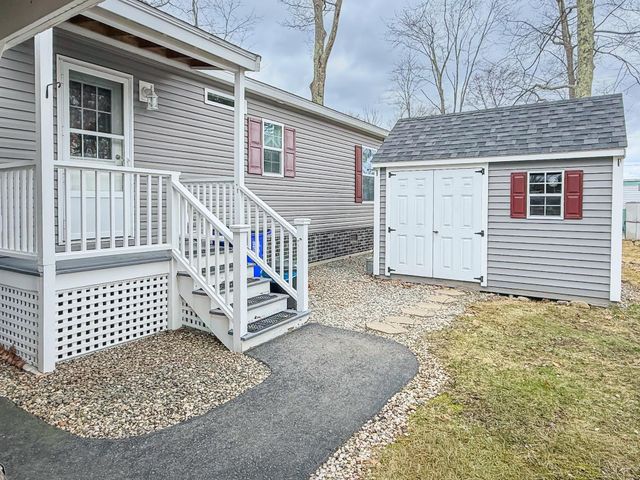 310 Friar Tuck Drive, Exeter, NH 03833