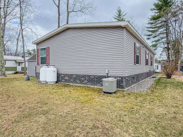310 Friar Tuck Drive, Exeter, NH 03833
