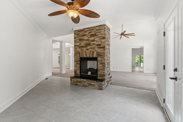 2214 Trieste Trl, Adams, TN 37010
