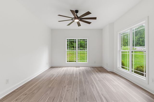 2214 Trieste Trl, Adams, TN 37010