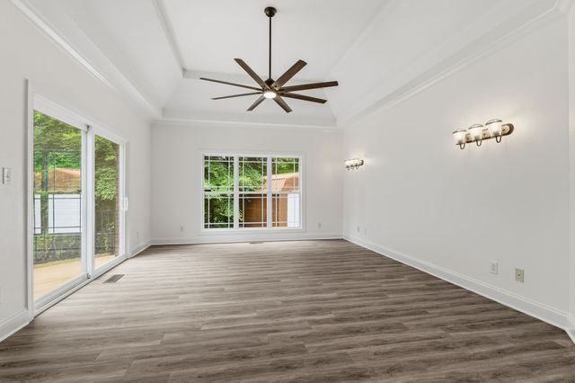2214 Trieste Trl, Adams, TN 37010