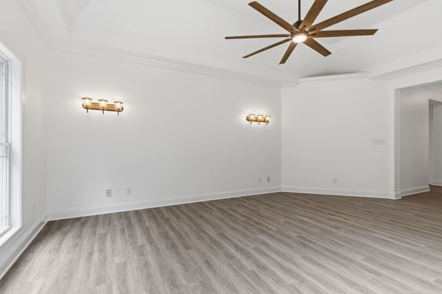 2214 Trieste Trl, Adams, TN 37010