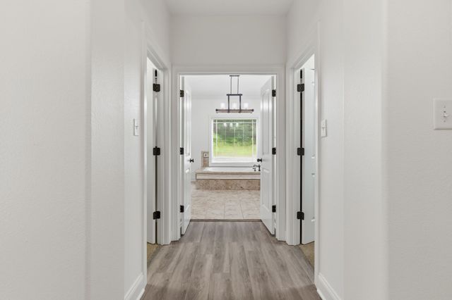 2214 Trieste Trl, Adams, TN 37010